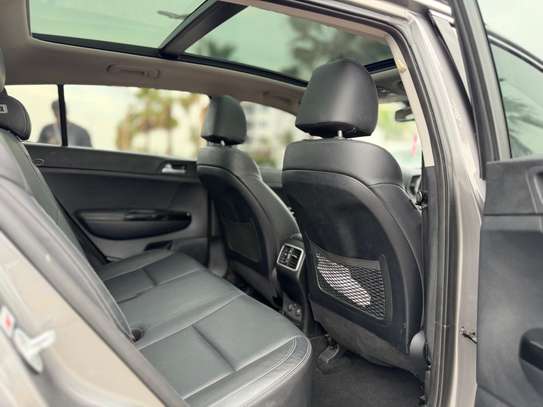 Kia Sportage 2019 AWD 2.0 image 11