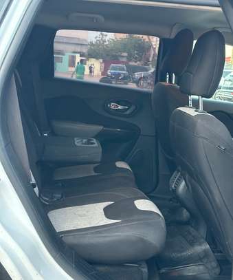 Jeep cherokee 2015 image 6