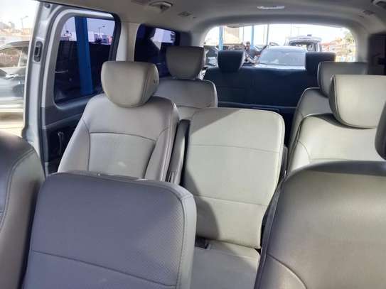 Hyundai Starex manuelle 51.000 kms 12 places image 10