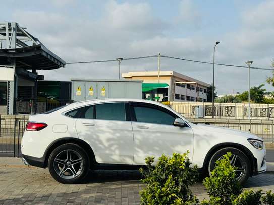 MERCEDES GLC 300 2020 image 6