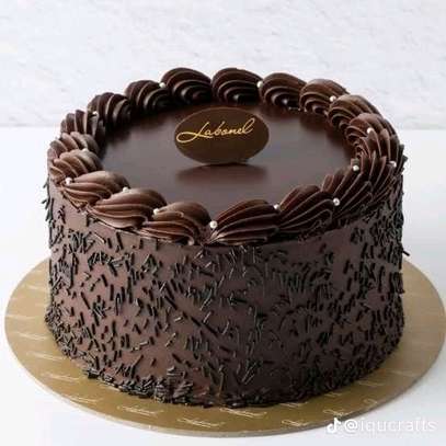 Gâteau chocolat gourmand moelleux cerises crème image 9