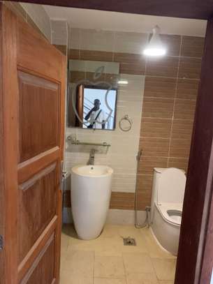 Location Villa 4 chambres salon Cité cheikh Amar Mamelles image 5
