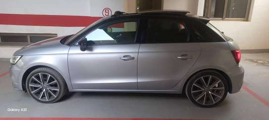 AUDI A1 SPORTBACK 1.0 TFSI ULTRA S-TRONIC image 2