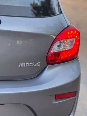 Mitsubishi Mirage 2017 automatique essence image 6