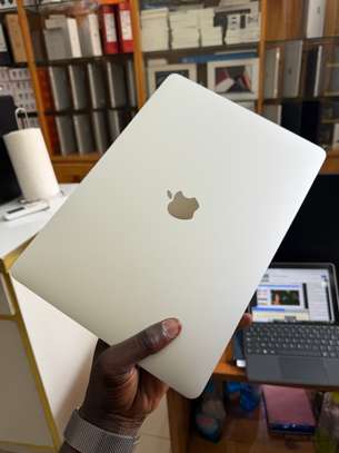 MacBook Pro 2017,( 2018 et 2020 Touchbar) image 3