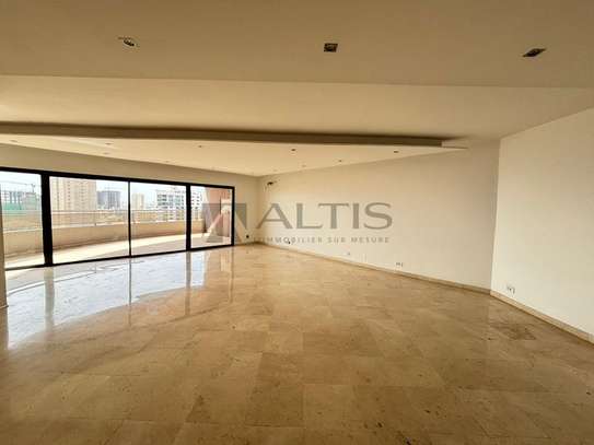 APPARTEMENT DE 366 M² - VUE PANORAMIQUE SUR L'OCÉAN image 3