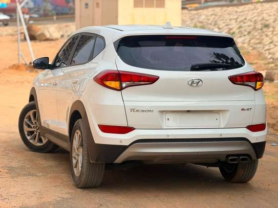 Hyundai Tucson image 7