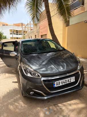 PEUGEOT 208 ESSENCE image 5