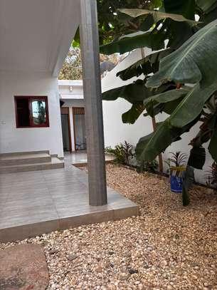 grande villa image 7