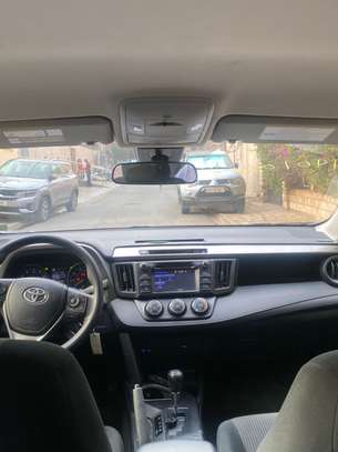 TOYOTA RAV4 image 8