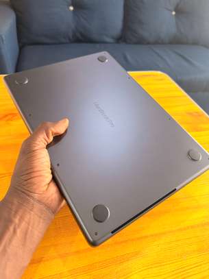MacBook Pro M5 (2026) 14-inch image 3