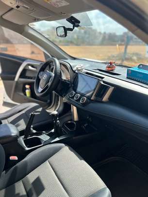 Toyota Rav 4 2017 image 7