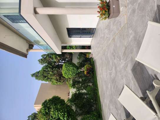 Très belle villa avec piscine et jardin image 8