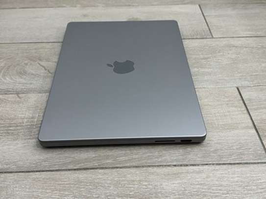 MACBOOK PRO M3 14 2023 512/16 cycle 7 image 4