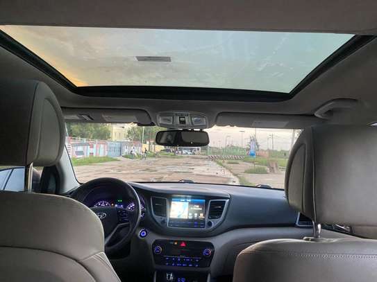 Hyundai Tucson image 6
