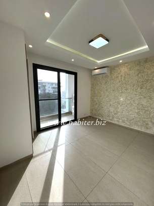 Appartement à louer à Amitié 1 image 2
