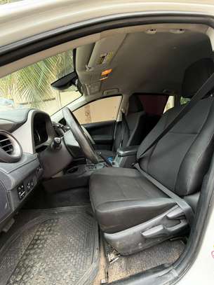 Toyota Rav 4 2016 image 6