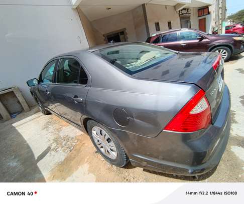 Ford Fusion 2010 image 4
