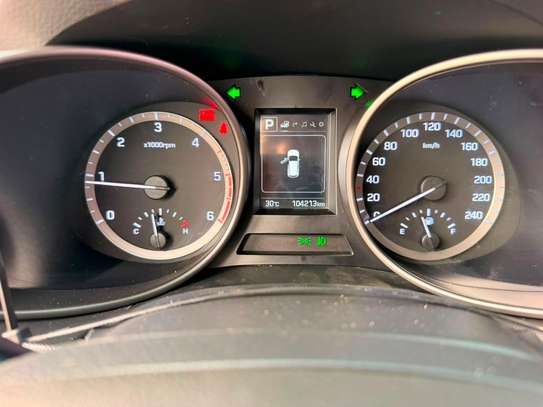 HYUNDAI SANTAFE Année : 2017 image 9