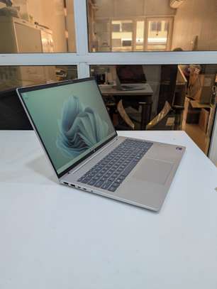 HP Probook Intel ultra 7 32g de ram  1 Tera image 3
