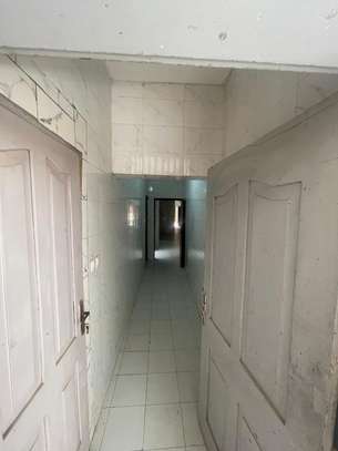F4 très spacieux au RDC entrée personnelle image 15