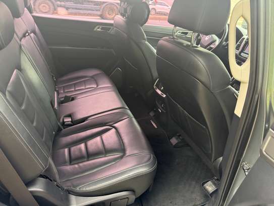 Rexton G4 2018 image 6