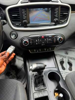 Kia Sorento image 7