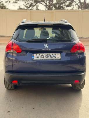 PEUGEOT 2008 image 7