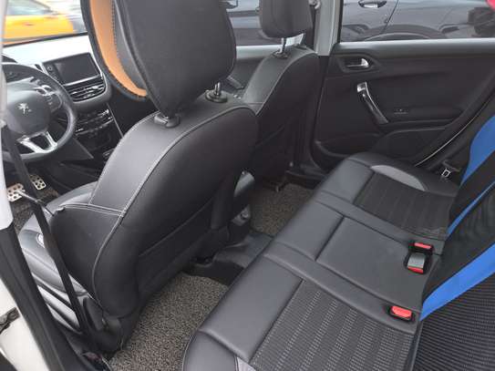 2017 Peugeot 2008 Modèle feline 1.6 e-HDi image 13