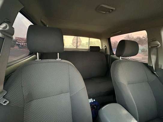 Toyota hilux 2015 image 3