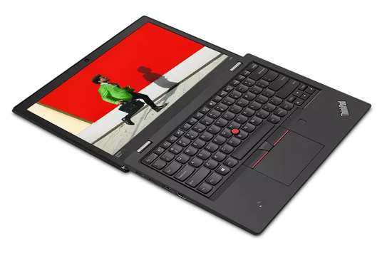 Lenovo thinkpad L380 image 6