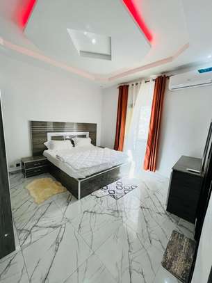 Appartement F2 Meublé à Louer au POINT E image 11