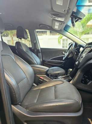 Hyundai santafe 2017 image 3
