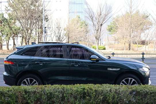 Jaguar F-Pace 2.0d R-Sport (2017) image 6