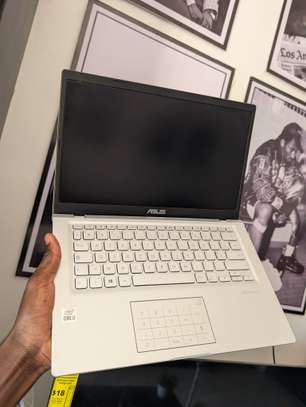 Asus i3 10th gen SSD 512gb / 8gb ram image 2