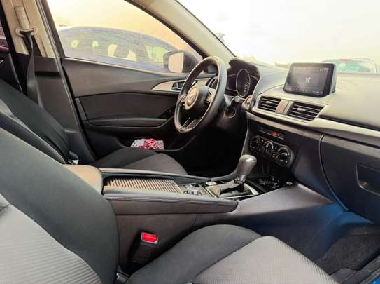 Location Mazda 3 2018 Coupé Sport image 5