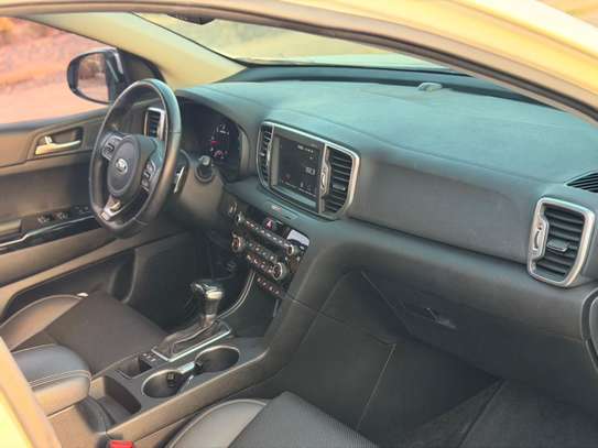 Kia Sportage image 14