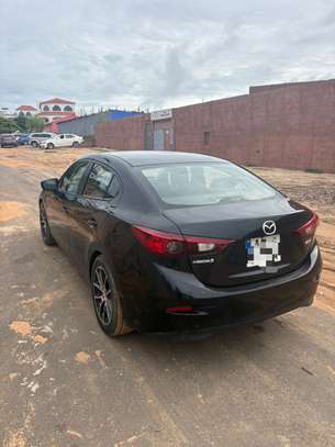 Location Mazda 3 2018 image 3