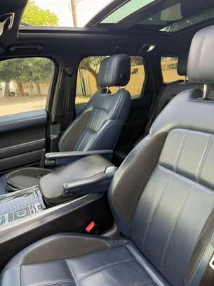 Range Rover sport 2019 image 6