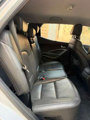 Hyundai Santa Fe image 6