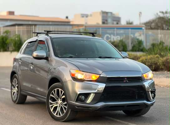 Mitsubishi outlander image 3
