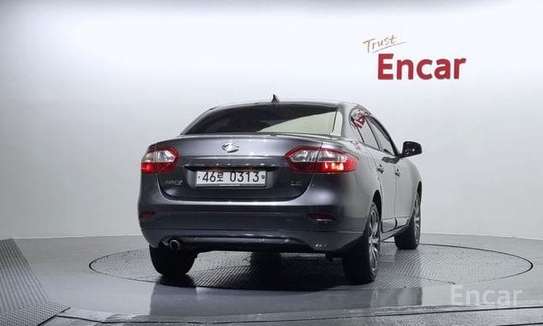 Renault SM3 essence full options image 9