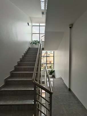 Appartement F4 à louer à Mbackiyou Faye image 13