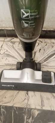 Balais électrique et aspirateur image 2