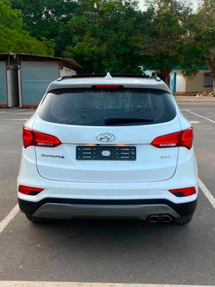 HYUNDAI SANTA FE 2018 image 2