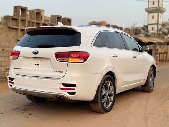 Kia Sorento SX image 7