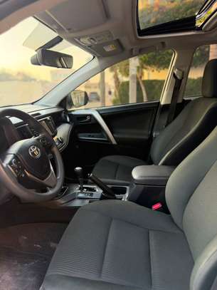 TOYOTA RAV4 image 5