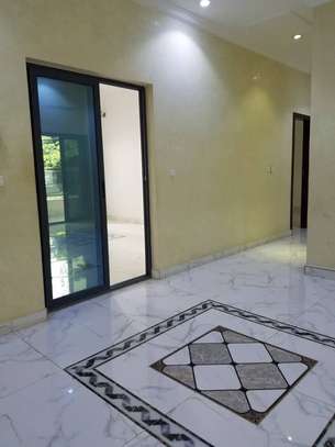 APPARTEMENT A LOUER AUX POINT E image 6