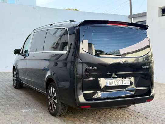Mercedez Benz 2024 image 7