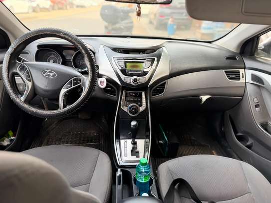 HUNDAI ELANTRA 2013 image 6